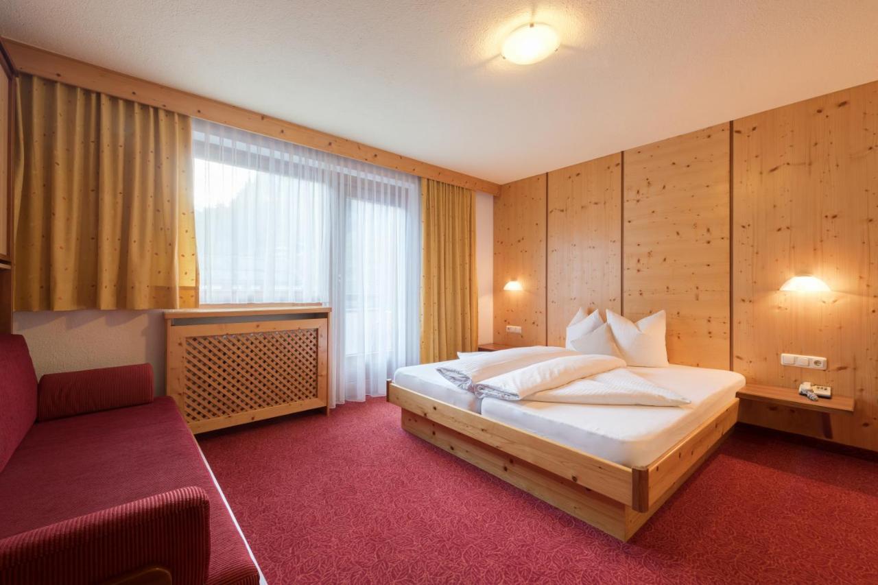 Hotel Enzian Paznaun سي المظهر الخارجي الصورة