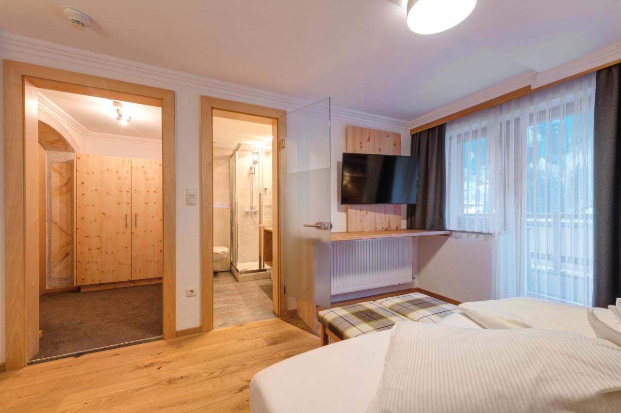 Hotel Enzian Paznaun سي المظهر الخارجي الصورة