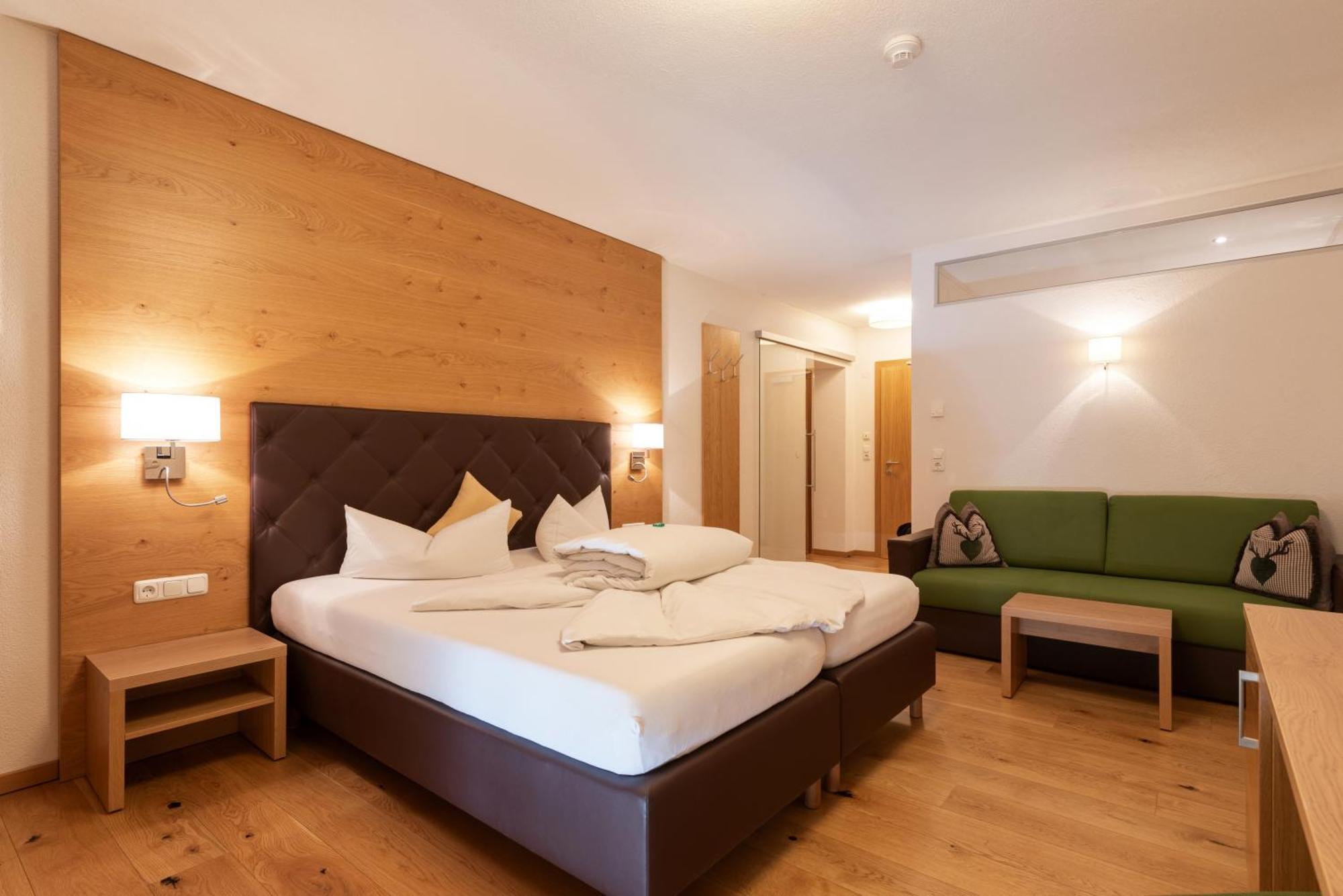 Hotel Enzian Paznaun سي المظهر الخارجي الصورة