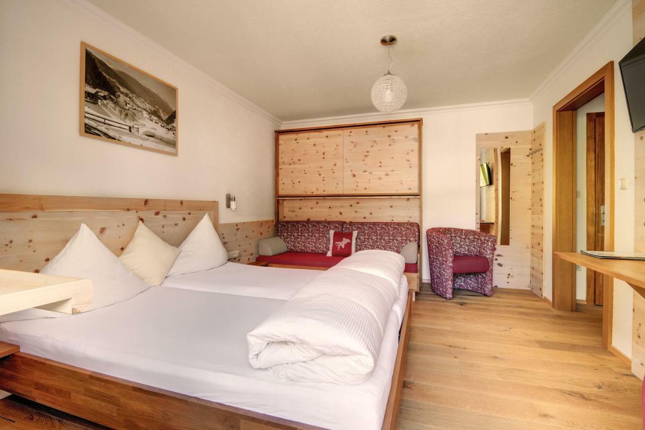 Hotel Enzian Paznaun سي المظهر الخارجي الصورة